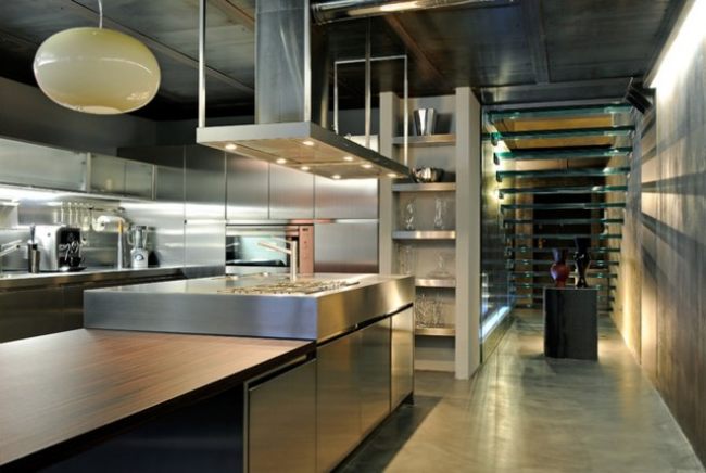 Thiết kế nội thất bếp đẹp ấn tượng chất liệu nội thất màu bạc 17