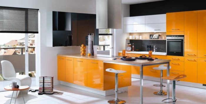 Nội thất nhà bếp đẹp với màu cam nổi bật, hình ảnh bếp 1