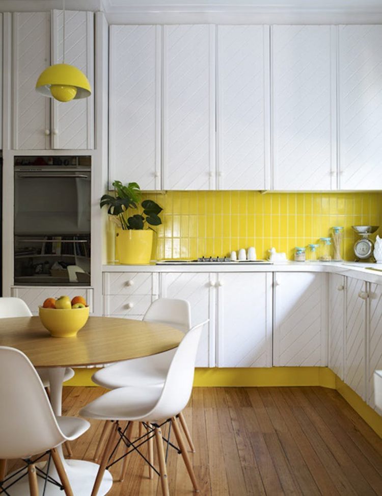 Nội thất phòng bếp tươi rói với gam màu vàng chanh 10