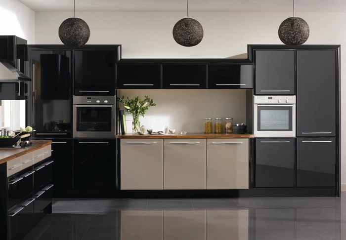 Báo giá thiết kế nhà bếp tuyệt đẹp với màu đen hiện đại 10