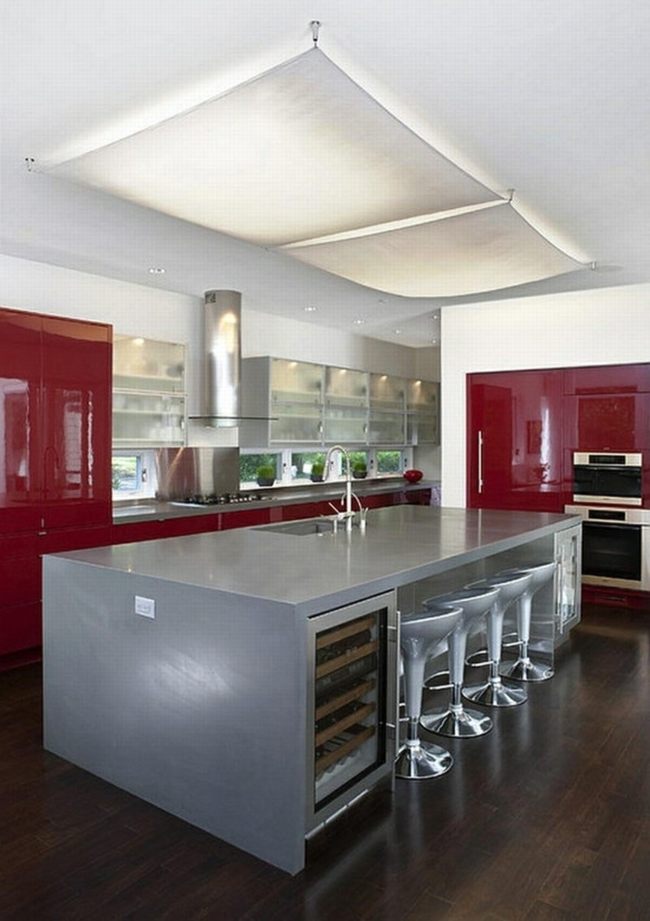 Thiết kế nội thất bếp đẹp ấn tượng chất liệu nội thất màu bạc 19