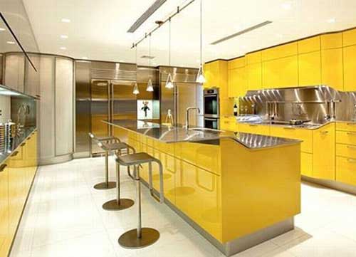 Ý tưởng thiết kế tủ bếp acrylic đẹp màu vàng đẹp